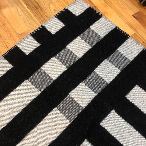 Mega check cape Burberry prorsum collection natural white - Picture 16 of 16